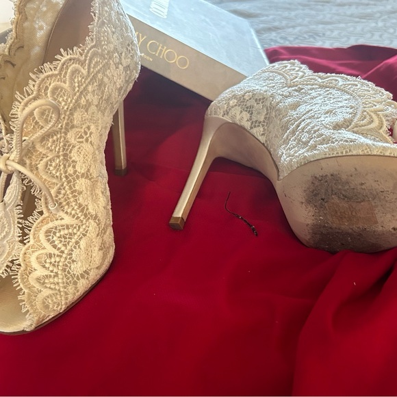 Only worn once wedding look - Picture 2 of 3